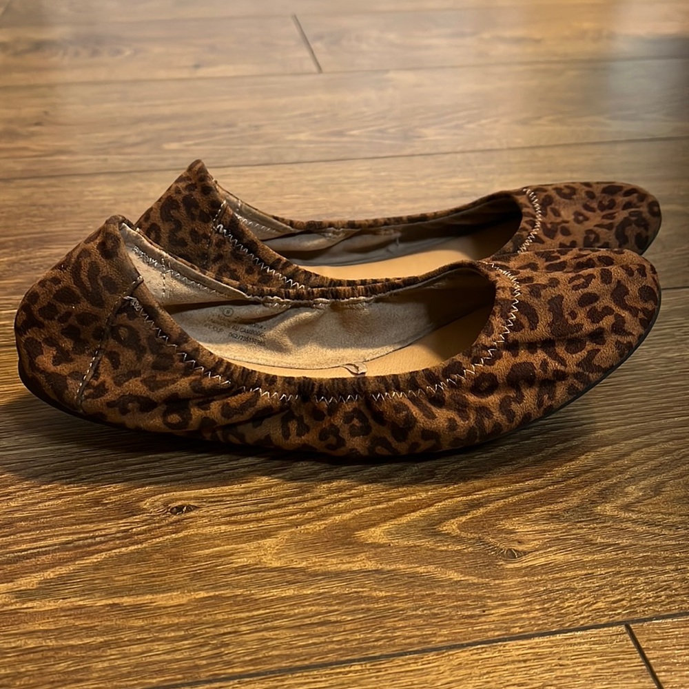 George cheetah skinned shoe. US 9.